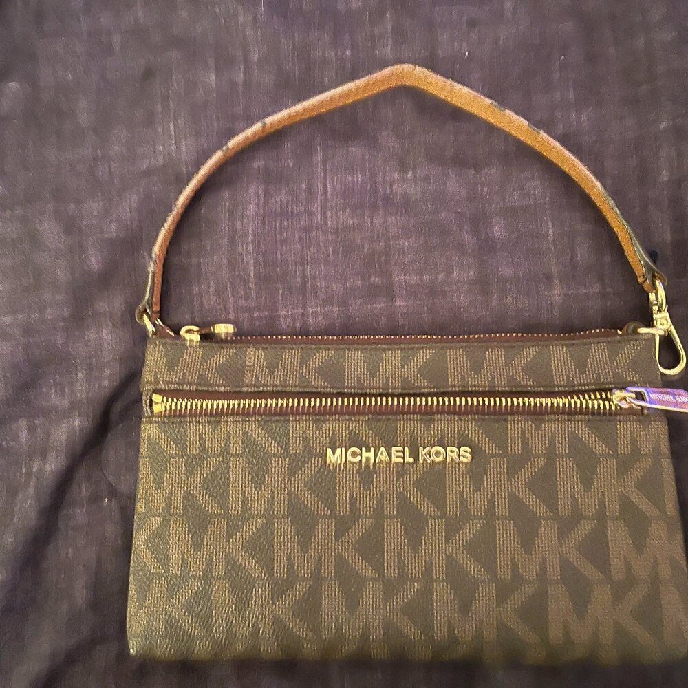 Michael Kors Large Jet Set Wristlet